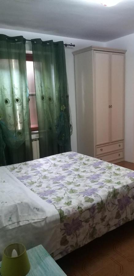 La Finestra Sul Cortile Bed & Breakfast Pomezia Ngoại thất bức ảnh